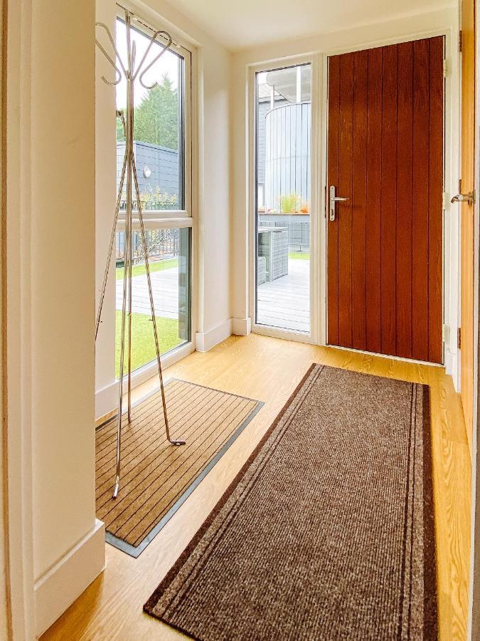 Beautiful, Contemporary 3 Bedroom Apartment Bath Kültér fotó